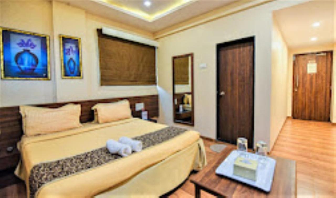 Hotel Maratha Residency,Ratnāgiri Exteriör bild